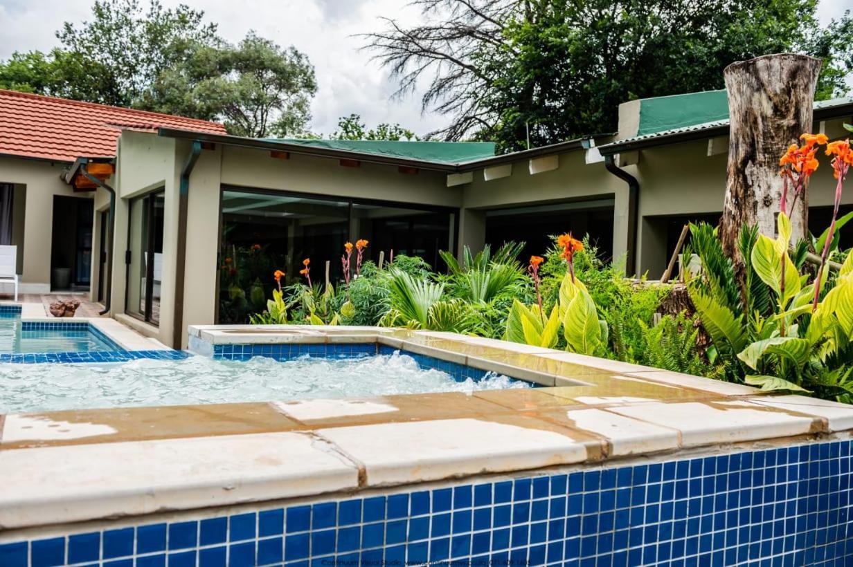 The Fine Line Lodge Pretoria-Noord Buitenkant foto